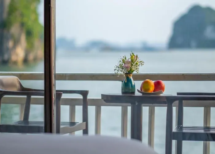 Halong Arcadia Cruise