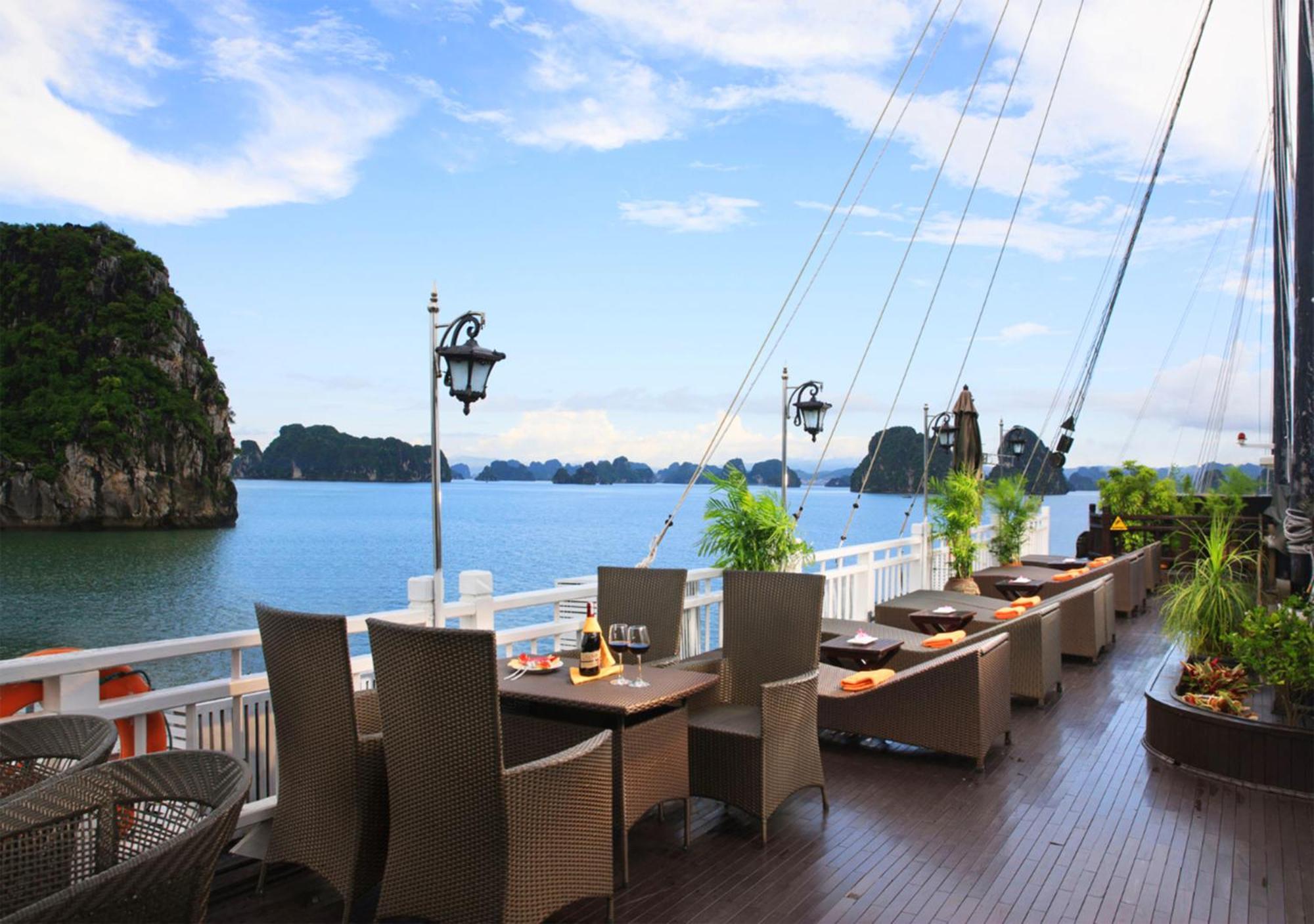 Halong Arcadia Cruise 