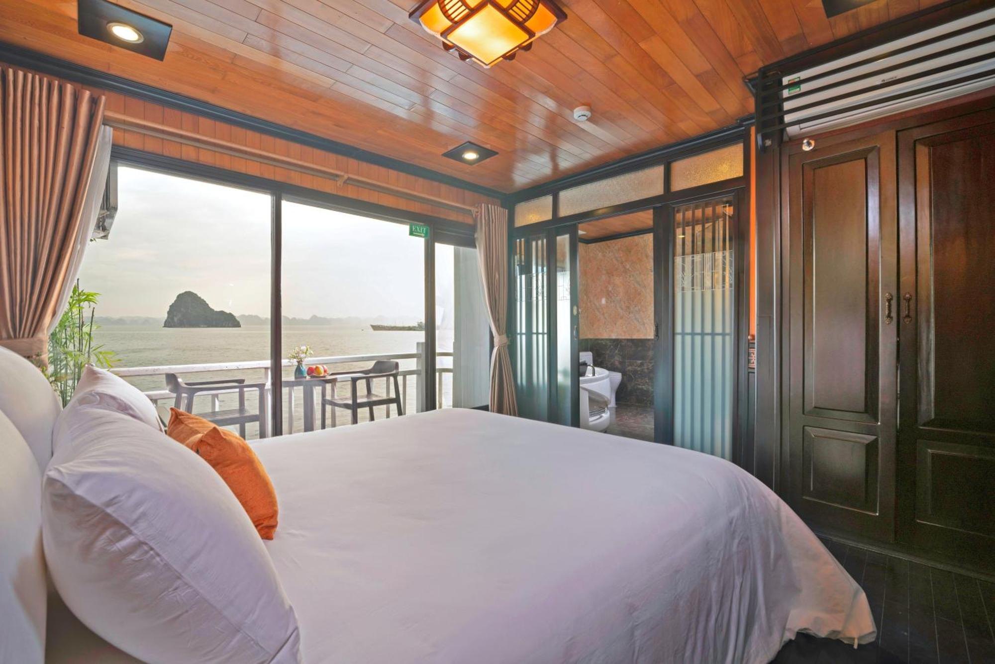 Halong Arcadia Cruise  Ha Long
